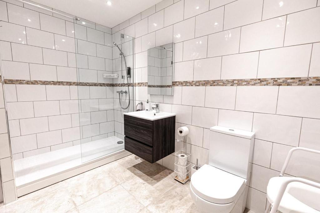 North Beach House - 3 Bedroom Fully Equipped Spacious House Perfect For Family Getaways In Бринлингтон Экстерьер фото